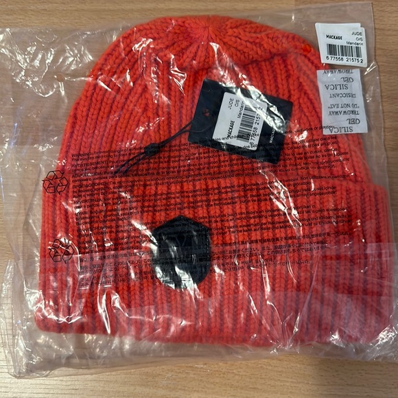 Mackage Jude Beanie - Picture 2 of 2